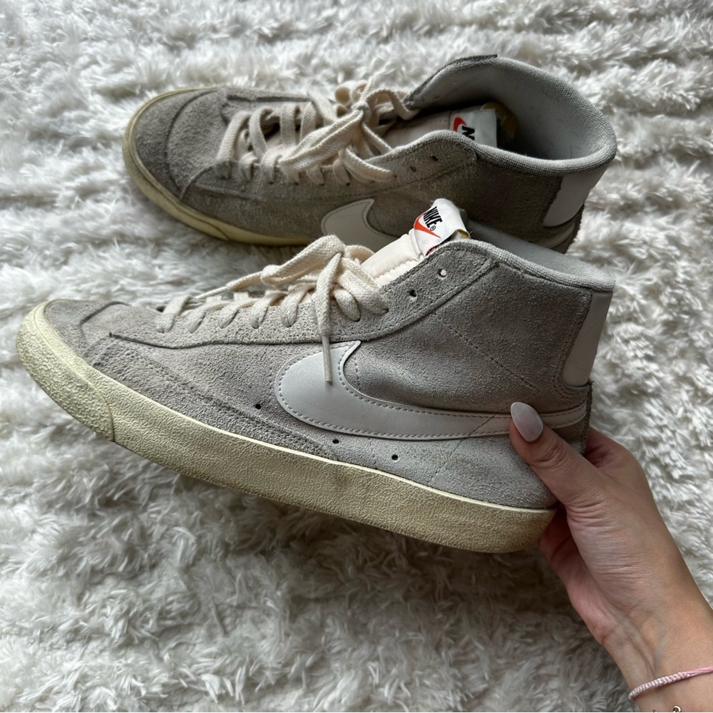 Nike Blazer Mid 77 UNISEX M SZ 8/ W SZ 9.5